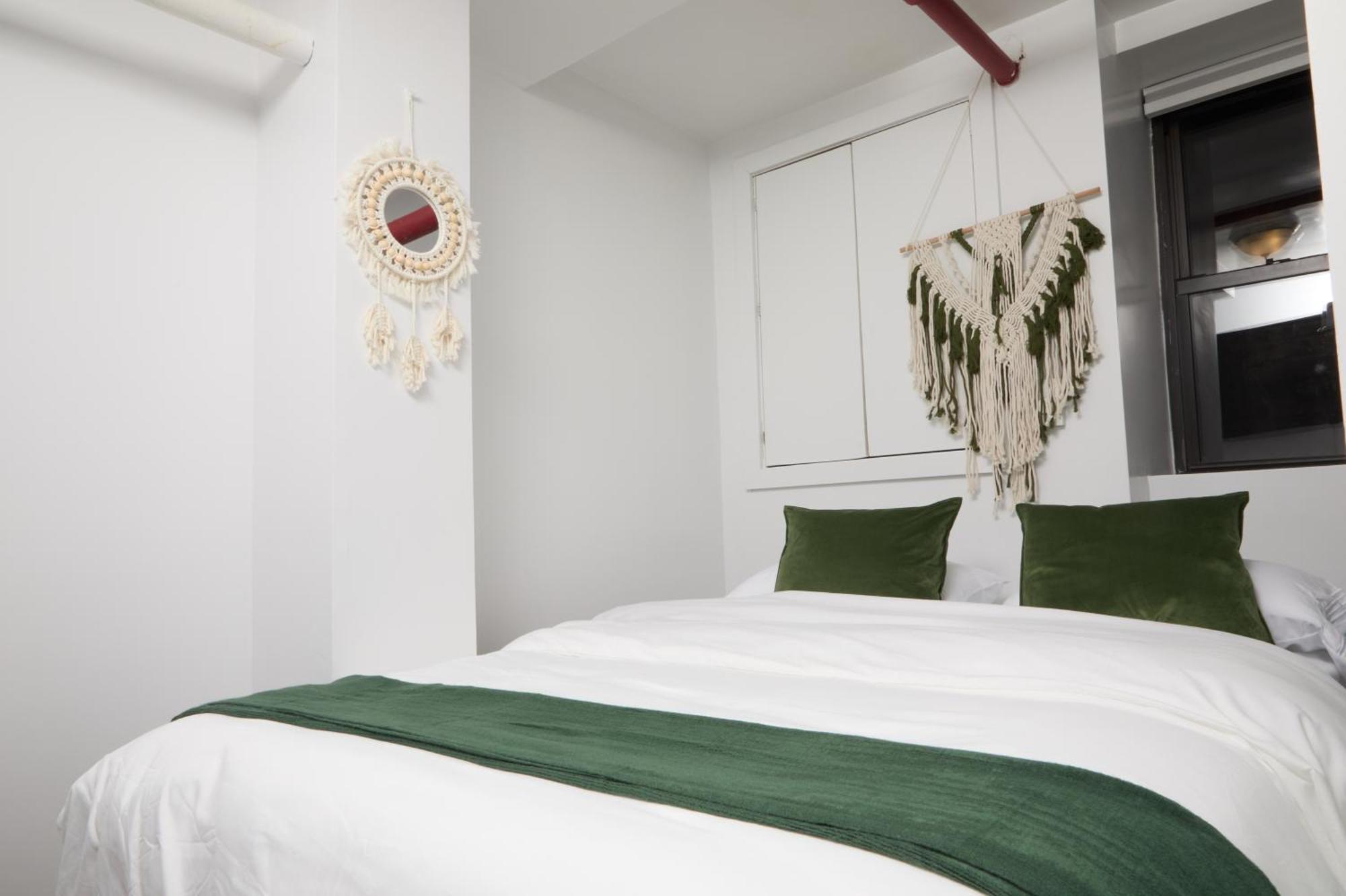 Comfy Guest House In Hell'S Kitchen New York Exterior photo