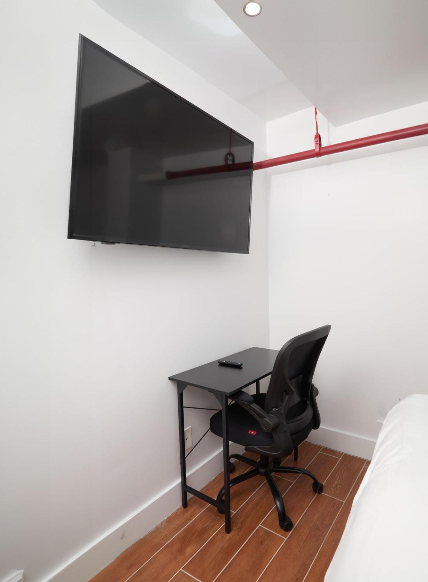 Comfy Guest House In Hell'S Kitchen New York Exterior photo