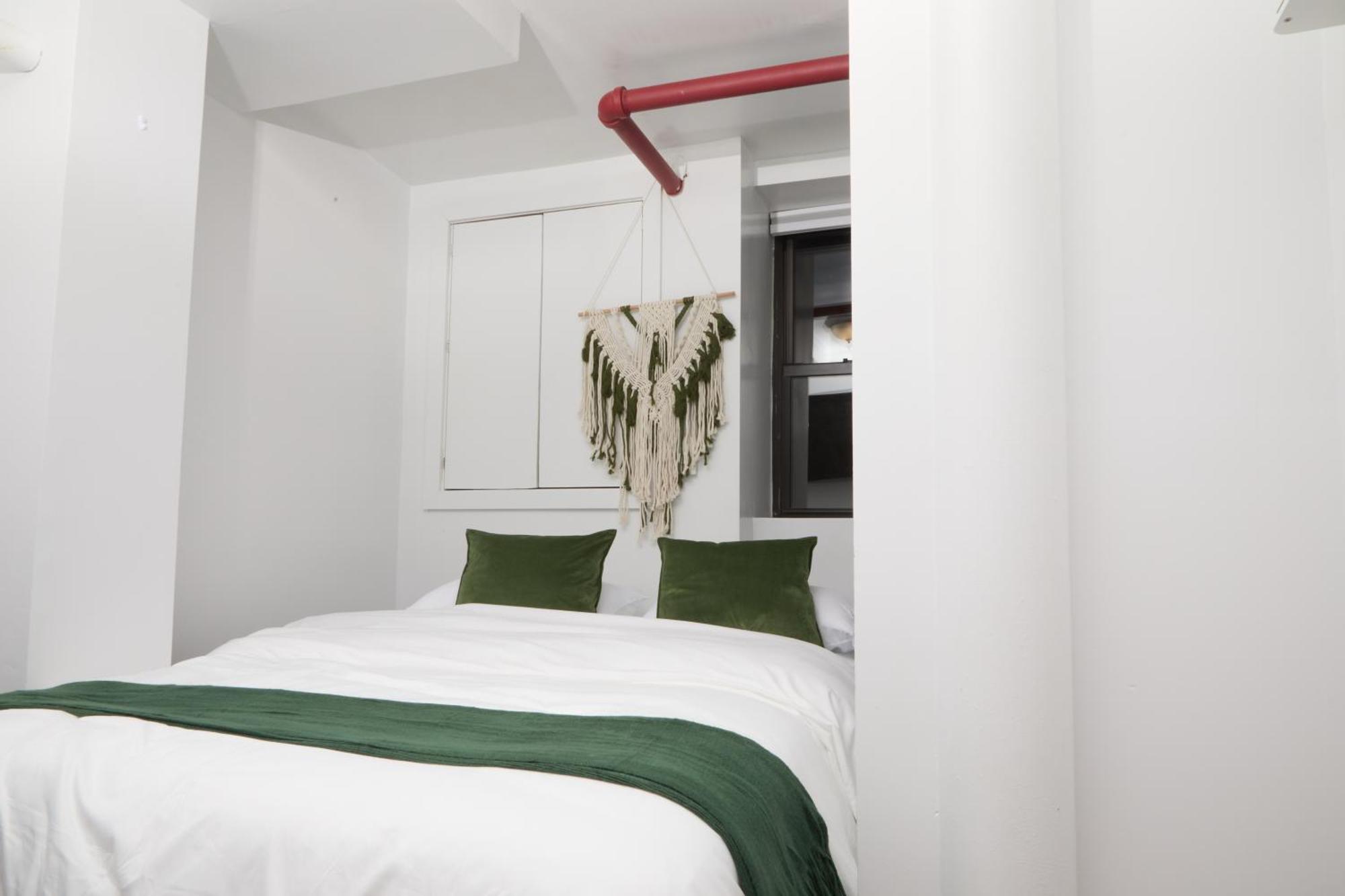 Comfy Guest House In Hell'S Kitchen New York Exterior photo